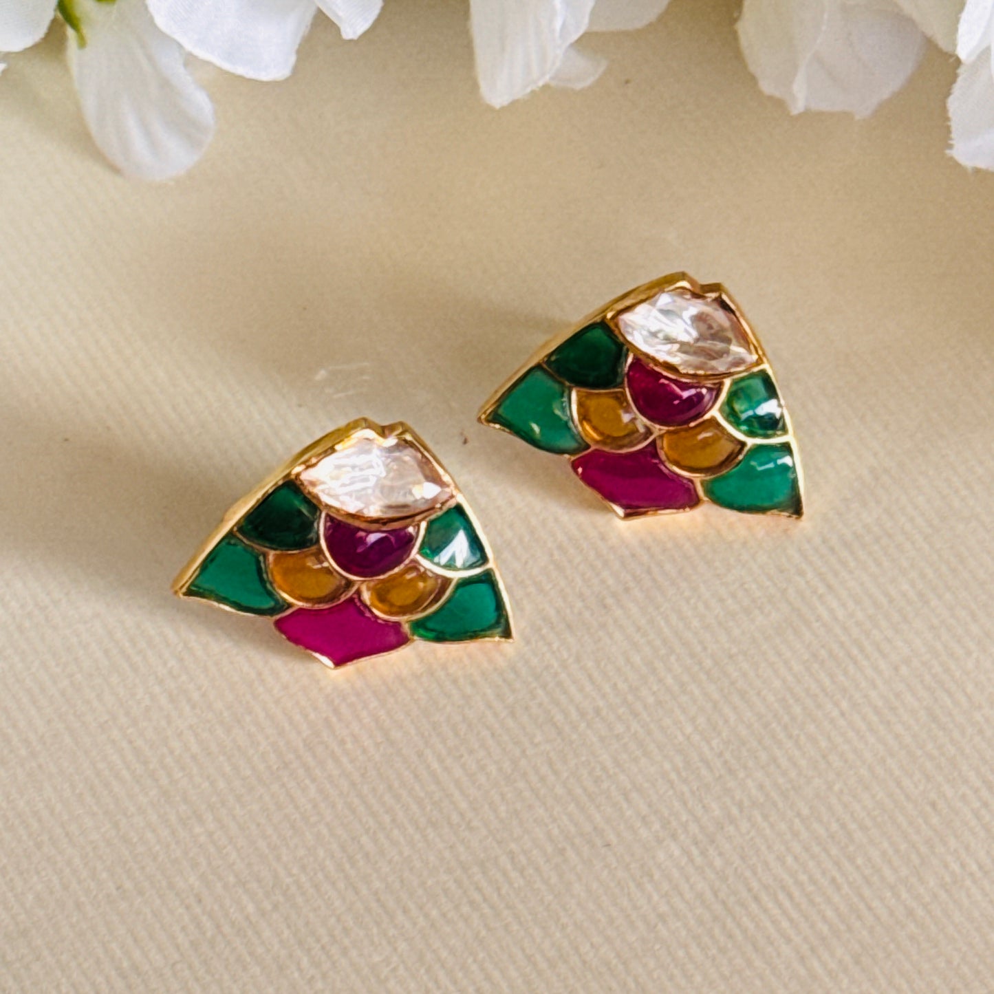 Ponchi studs