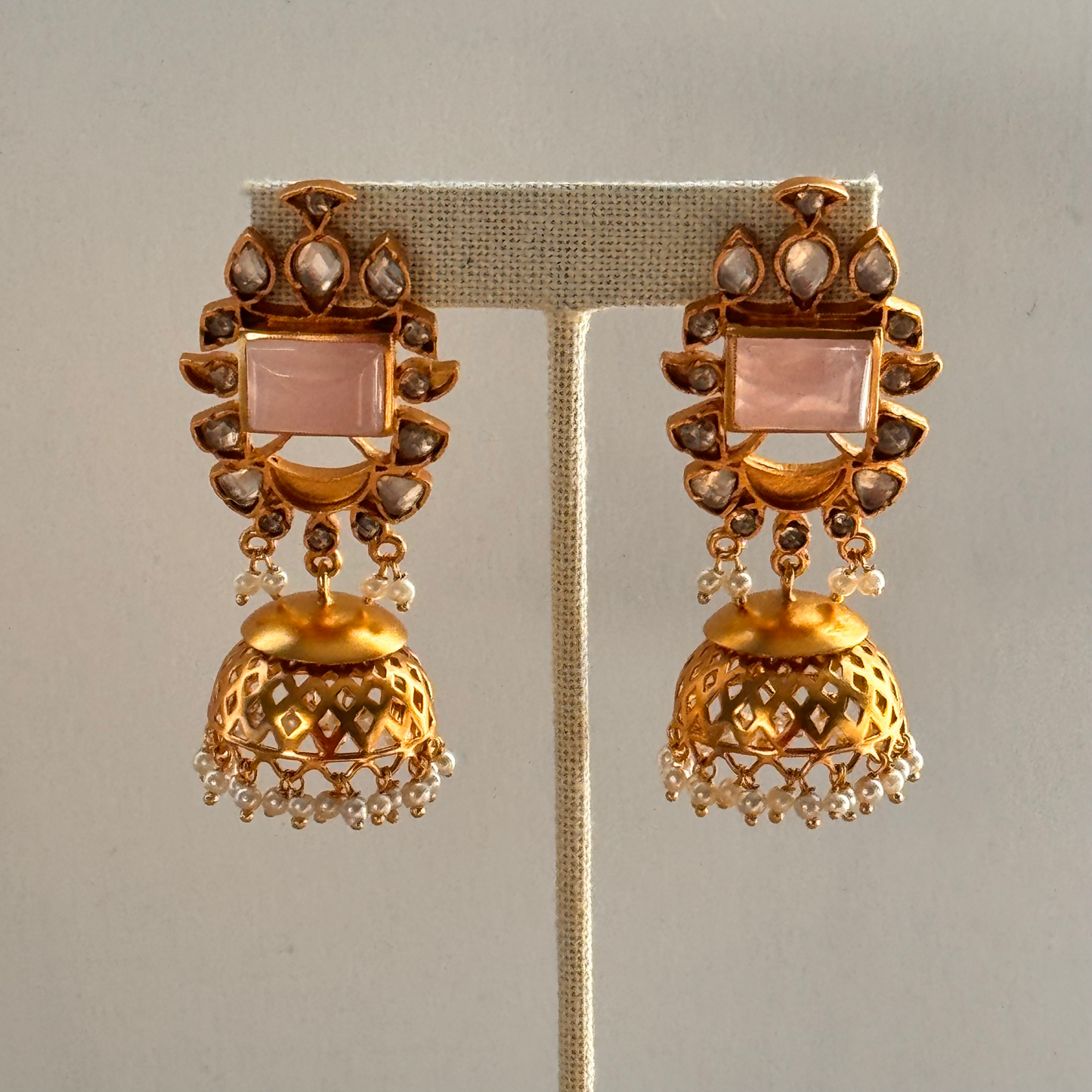 Teertha Jhumka